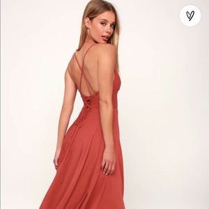 New with Tags Lulus Lace Up MIDI Dress, Rust color, size  XL